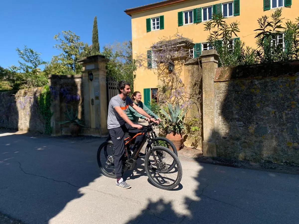Villa Pedone Lucca 0*,